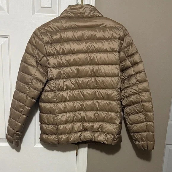 Wantdo Women's Packable Ultra Light Weight Short Down Jacket size Medium NWT - Picture 6 of 7